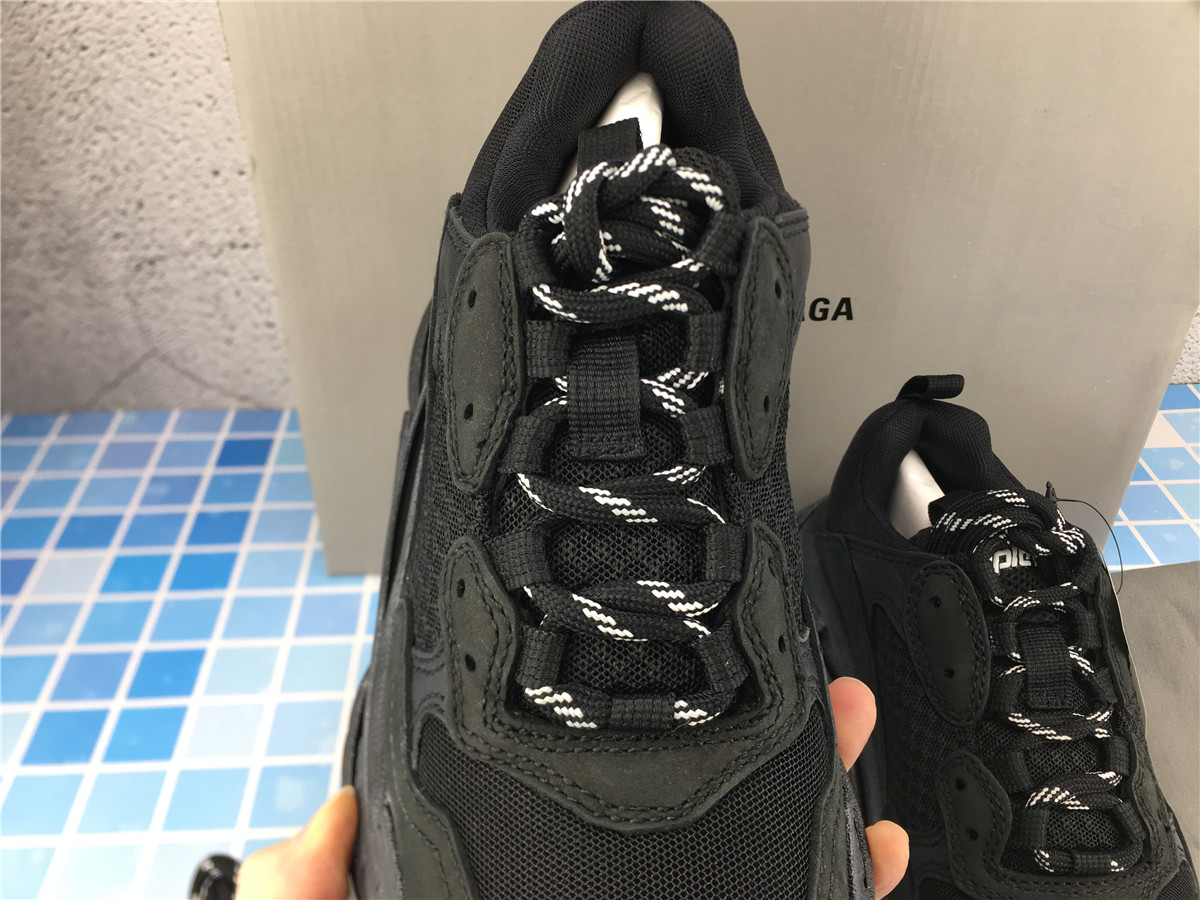 G5 Batch Balenciaga Triple S Black 172342M237002